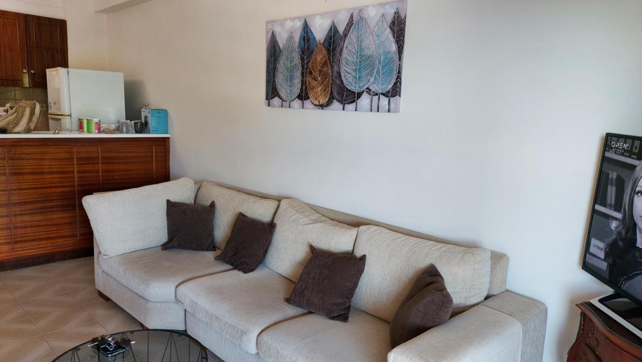 Dolphin 1 Apartment Artemida  Exterior photo